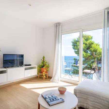 Apartment Precioso En Primera Linea De Mar En Calella De Palafrugell